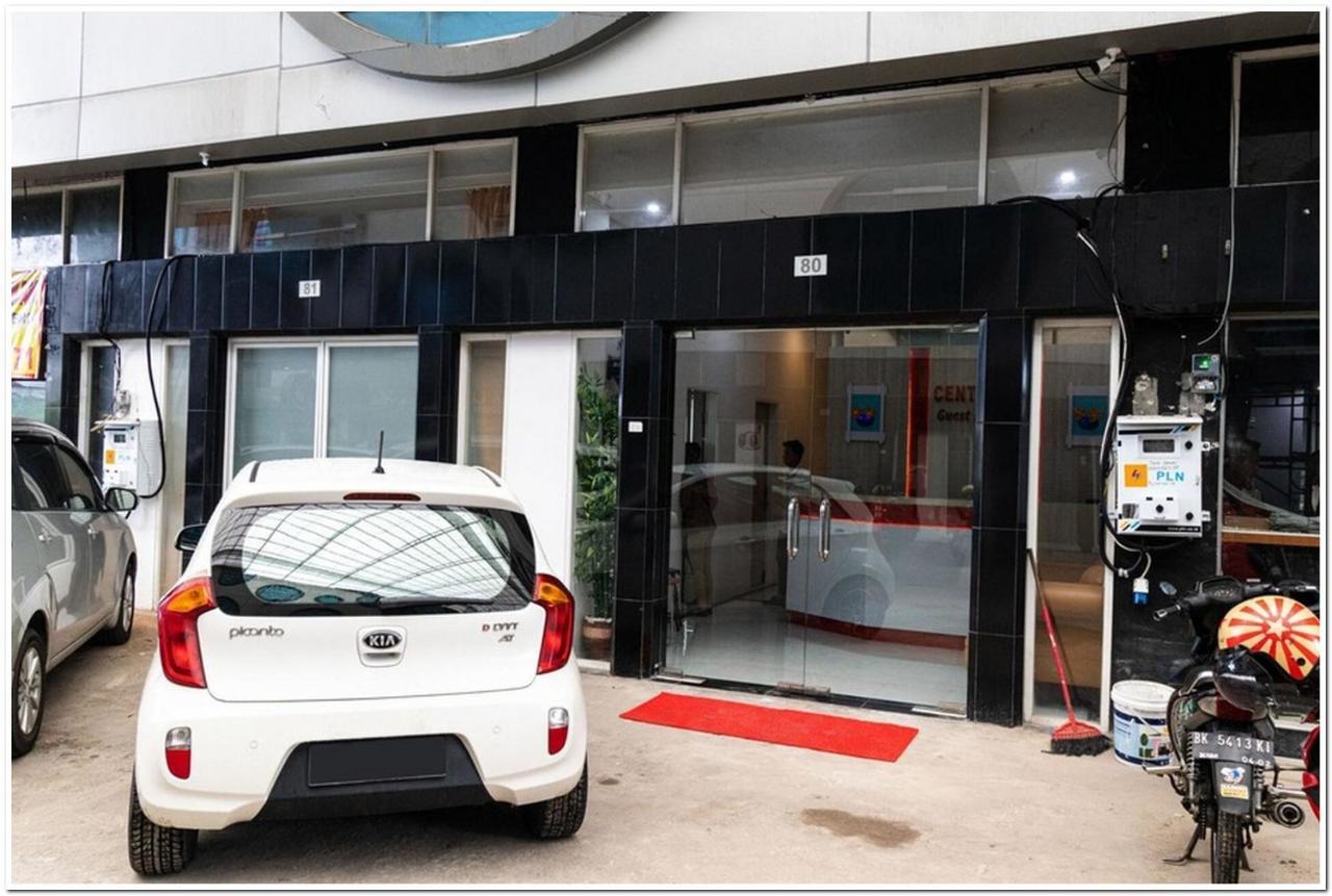 Reddoorz Plus @ Centrium Katamso Medan Exterior photo